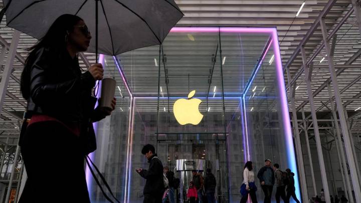 Apple hits $4 trillion market value as new iPhone models spark sales