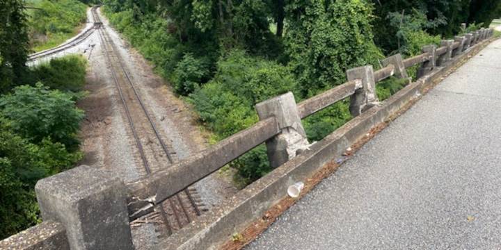 Repairs underway on Tuscaloosa County bridge 1 year after car crashed into concrete railing