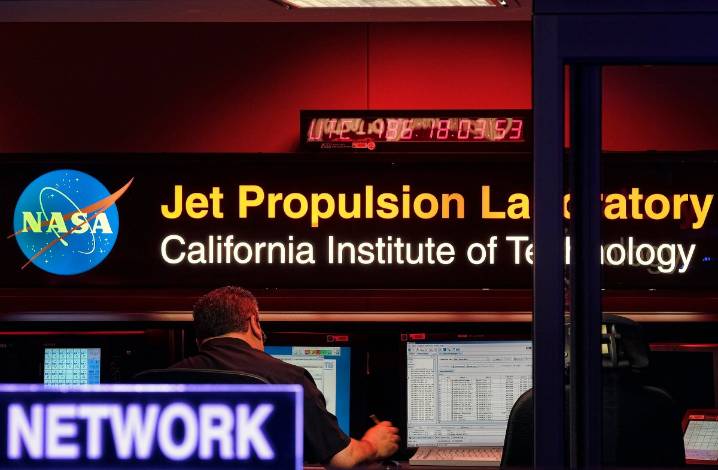 Impactante noticia: 550 despidos en laboratorio de NASA en Pasadena