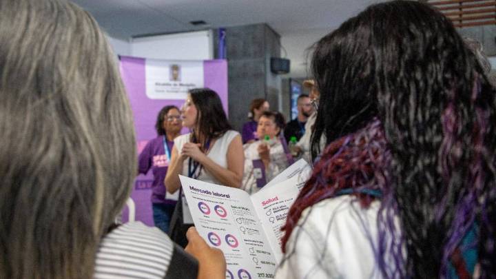 ¿Es mujer y busca trabajo? Se le tiene. Este miércoles hay “empleatón” para mujeres de Medellín con 6.200 vacantes