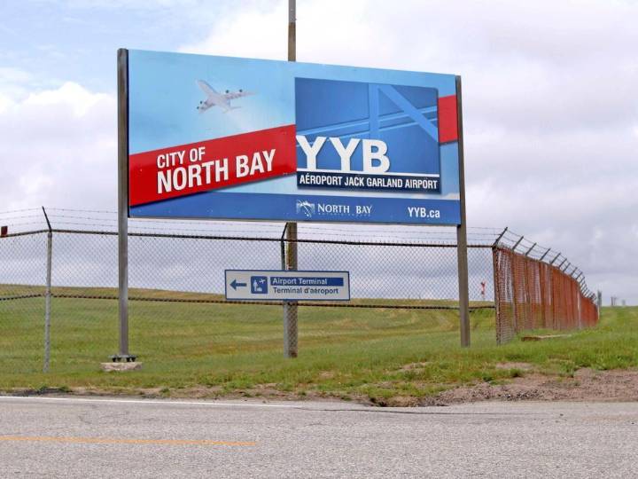 Employees look for work ahead of Air Canada's departure from North Bay