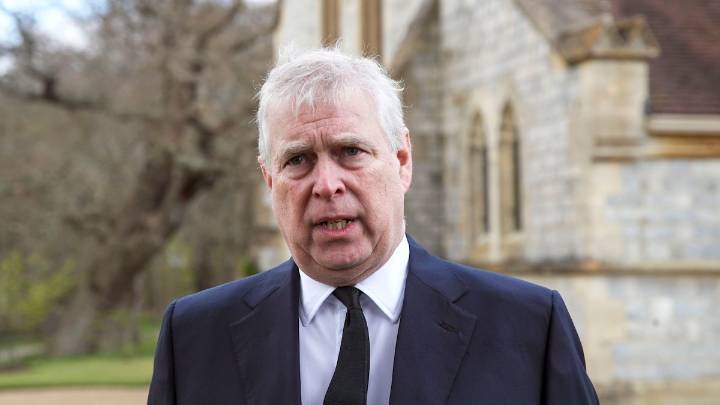 Fresh photos emerge of Prince Andrew's 'crumbling' home, Royal Lodge, as he stands firm on lease
