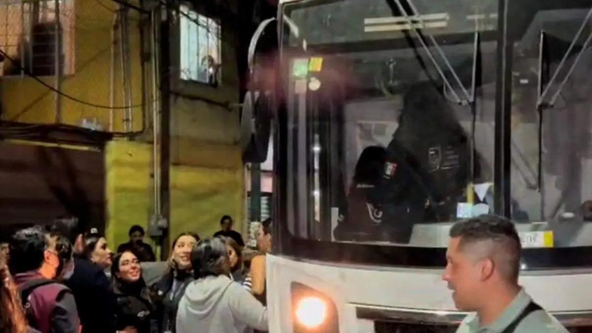 Rescatan a más de 30 niños de casa hogar en la Cuauhtémoc tras denuncia por abuso