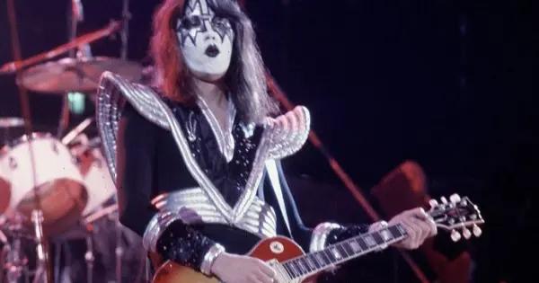 Muere Ace Frehley, guitarrista original de KISS