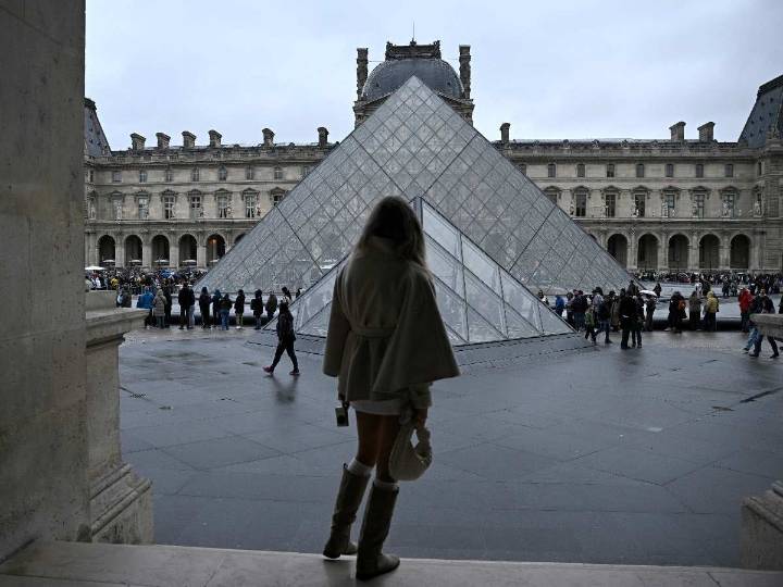Robo en el Louvre: cinco nuevos detenidos anuncia fiscalía de Perías