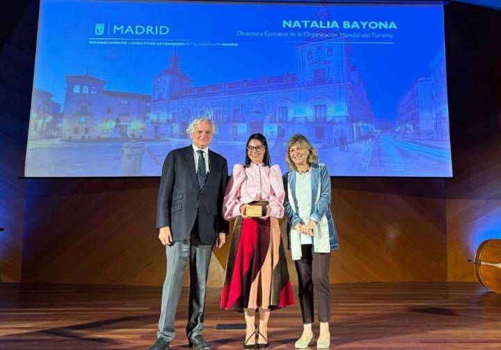 Reconocimiento del Ayuntamiento de Madrid a Natalia Bayona por su contribución a la ciudad