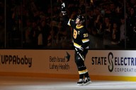 Bruins to retire former captain Zdeno Chara's No. 33