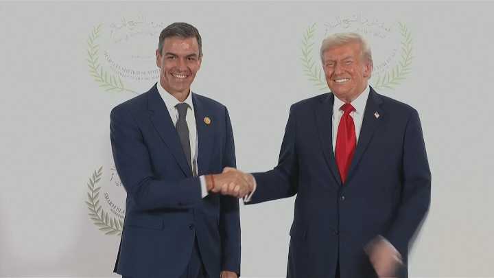 Sánchez e Trump saúdanse con normalidade unha semana despois de que o presidente estadounidense pedise expulsar a España da OTAN
