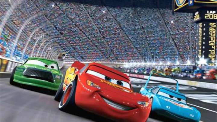 El divertido (y barato) accesorio para que tu coche parezca Rayo McQueen, de 'Cars'