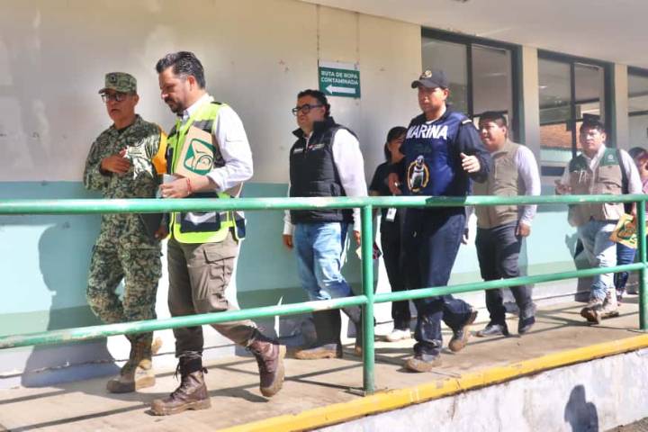 Encabeza Zoé Robledo trabajos de limpieza y rehabilitación en el Hospital de La Ceiba