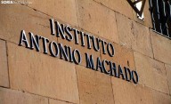 La biología protagoniza la 'fiesta de la inteligencia' del IES Machado