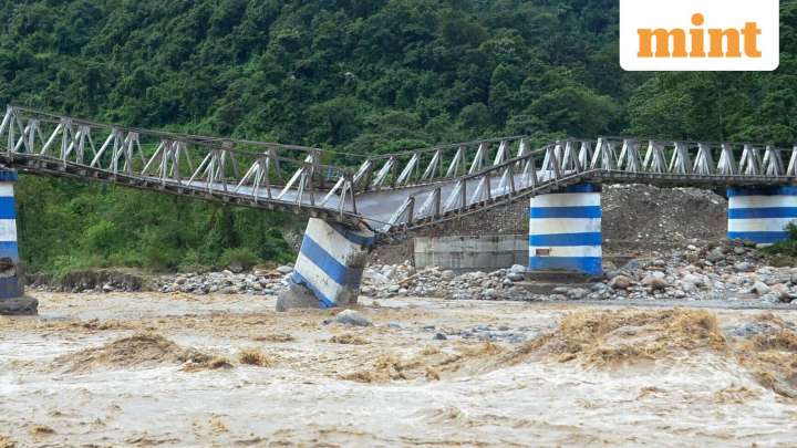 Over 60 dead across Darjeeling & Nepal amid rain deluge; IMD issues warning