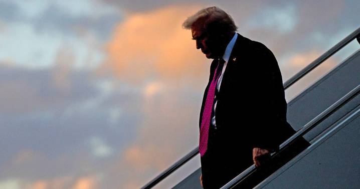 Democrats call on 'disengaged' Trump to get involved to end shutdown
