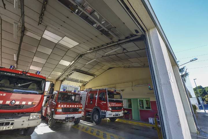 Muere una menor de 14 años atropellada por un autobús interurbano en Barcelona