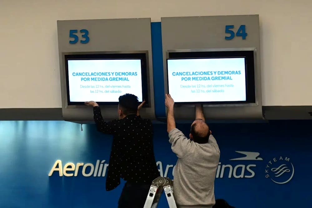 Aerolíneas Argentinas: una protesta de los pilotos genera demoras en vuelos de todo el país