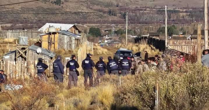 Choque de criterios: revocaron la decisión de una jueza de Neuquén que rechazó cargos por usurpación