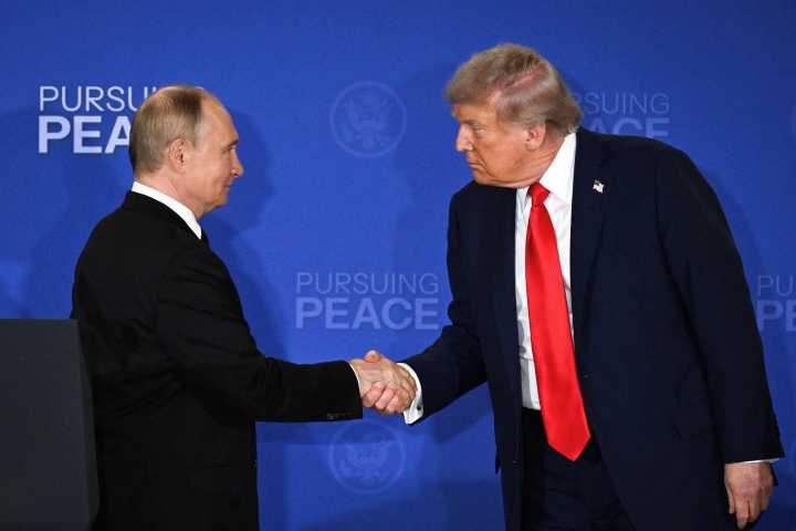 Putin Seeks Donetsk Control for Peace Deal