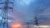 Competencia aprueba cambios urgentes en el sistema para evitar otro apagón, pero no uno que REE considera clave
