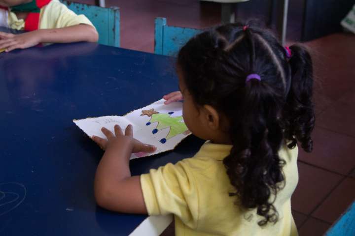Educadores advierten que eliminar tareas escolares agudizará fallas en competencias básicas