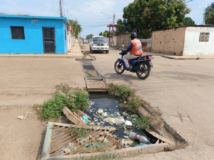Voz Comunitaria | Denuncian que las calles de Brisas del Mar están en pésimo estado