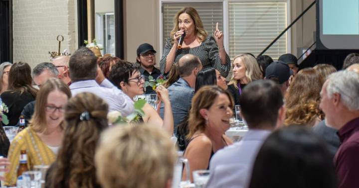Hope Floats Gala raises more than $170,000 for Voices Against Violence.