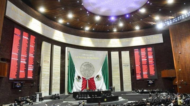 Diputados avalan prohibición de venta de bebidas energéticas a menores