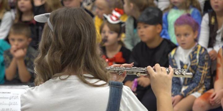 ‘Happy Halloween’: HHS students celebrate spooky season with concert