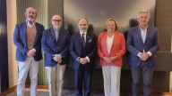 El premio Ana Casanueva reconoce los 50 años de "escucha y orientación" del Teléfono de la Esperanza