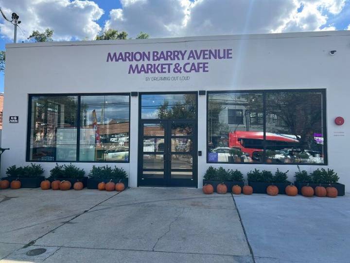 New grocery opens in Anacostia, providing more food options for Ward 8 residents