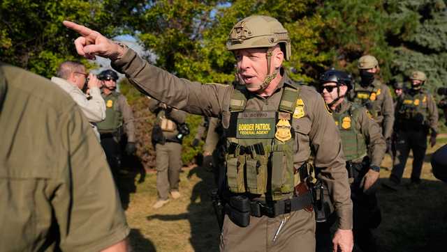 Judge orders daily meetings with senior Border Patrol official on Chicago immigration crackdown