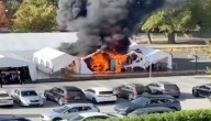 Incendio y disparos frente al Parlamento serbio