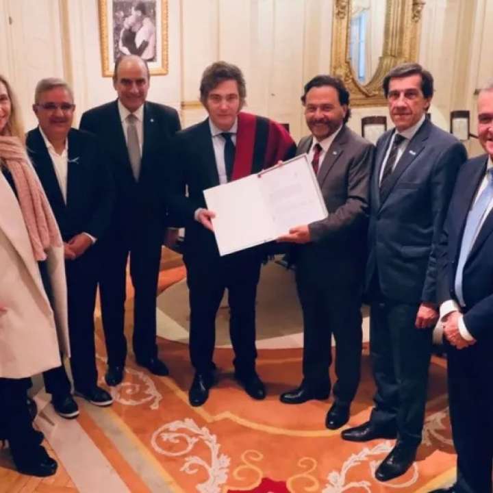 Sin interlocutor designado, la Casa Rosada tiende los primeros puentes con los gobernadores