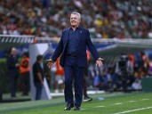 ‘El Vasco’ Aguirre responde a los abucheos