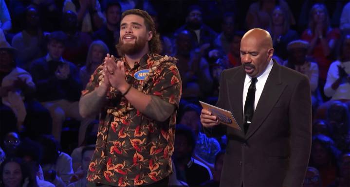 Survey says… Bombers O-lineman appears on Family Feud – Winnipeg Free Press