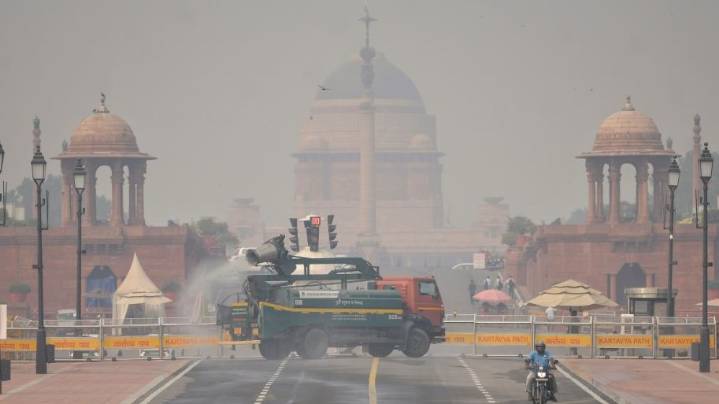Delhi's post-Diwali pollution is at a 5-year-high. What experts say?