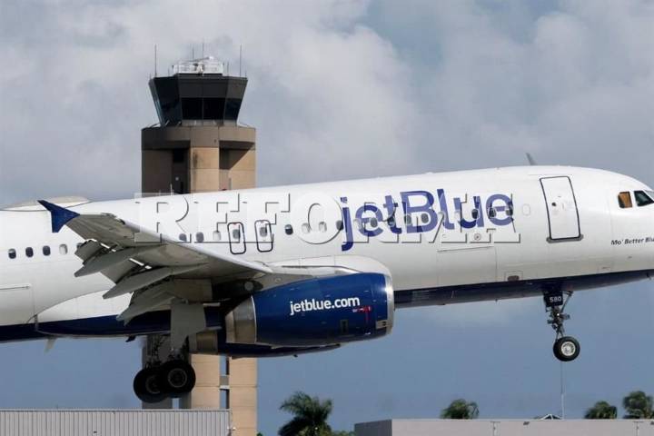 Aterriza de emergencia en Florida vuelo procedente de México