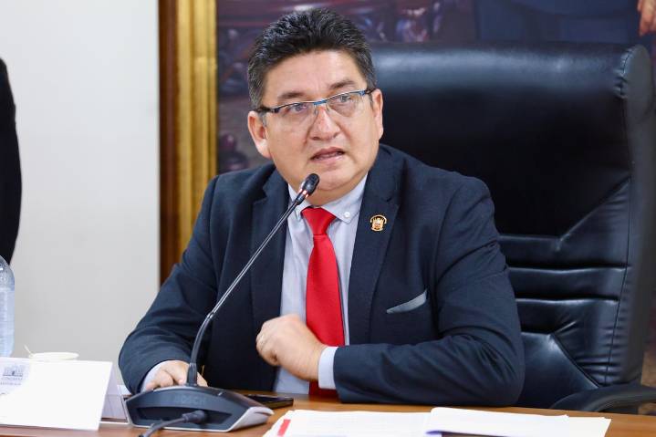 Comisión de Congreso y dirigentes de transportistas lanzan duras críticas a Ejecutivo por criminalidad