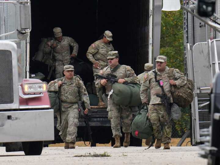 US National Guard troops arrive in Illinois as Trump escalates crackdown