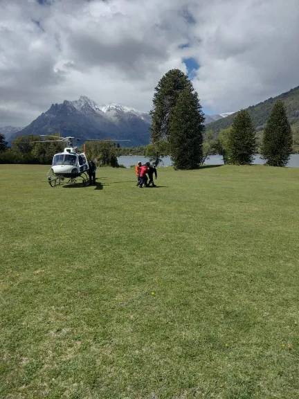 Operativo exitoso en el Volcán Lanín: dos andinistas fueron rescatados y reabren el acceso
