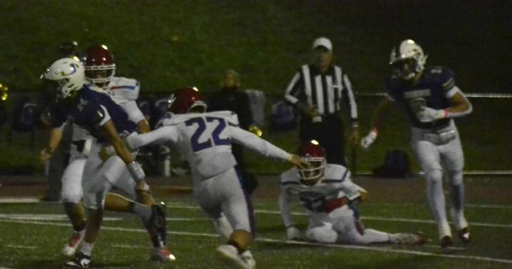 Johnstown edges Broadalbin-Perth, 7-6, for second straight win