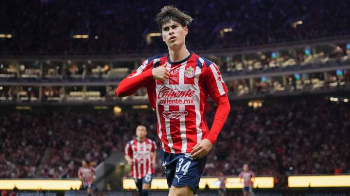 Chivas: Triplete de Hormiga González humilla a Atlas en Clásico Tapatío