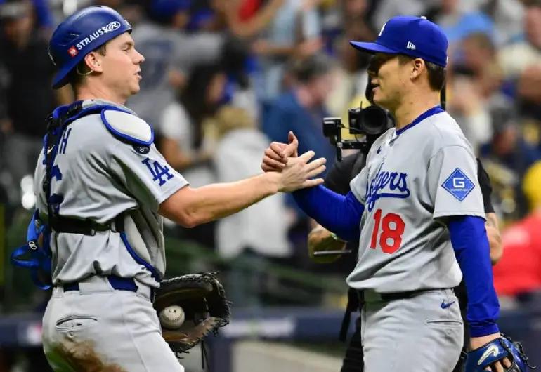 Dodgers gana 5-1 a Milwaukee con gran picheo del japonés Yamamoto