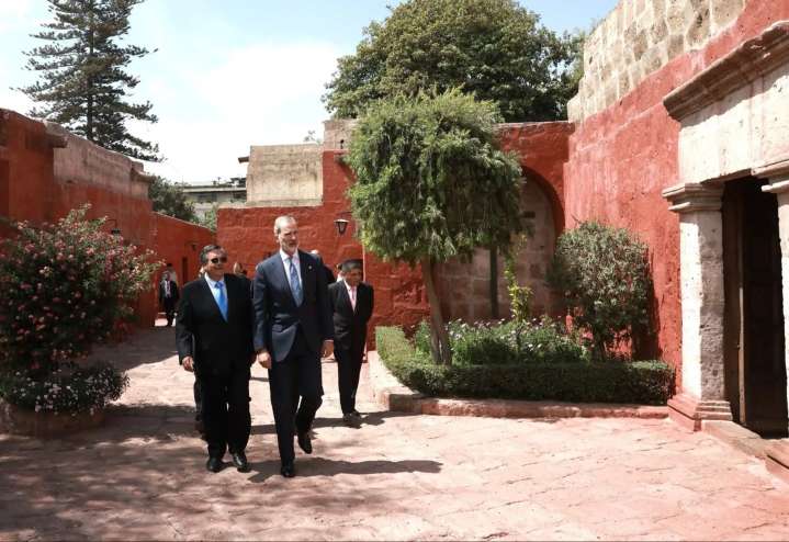 Arequipa: Rey de España Felipe VI visita el histórico convento de Santa Catalina