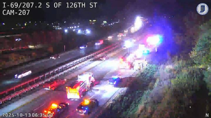 Crash closes part of I-69 in Fishers