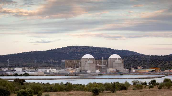 Las empresas propietarias se reúnen para formalizar su petición de prórroga para Almaraz