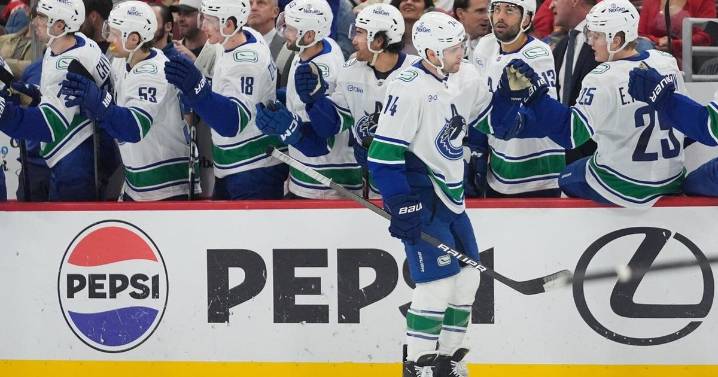 Boeser scores shootout winner, lifts Canucks to 3-2 decision over Blackhawks