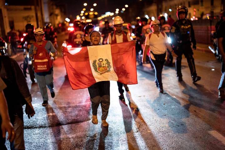 Valer propone ley que otorga pensión de dos sueldos a deudos de victimas fallecidas en protestas sociales