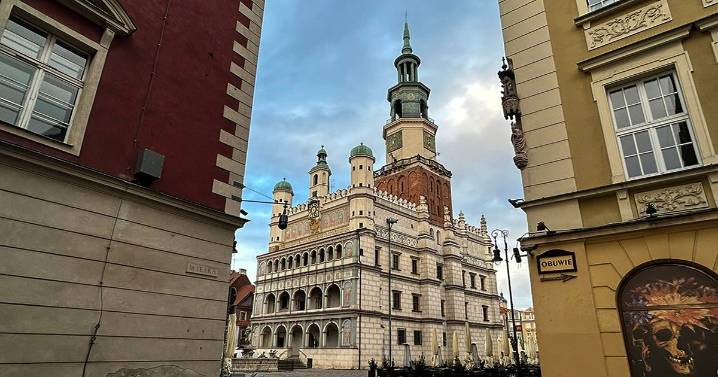 Muestra de Polonia en tres ciudades diferentes