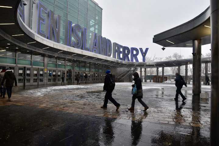 NYPD responds to report of suspicious package at Staten Island Ferry terminal in Manhattan