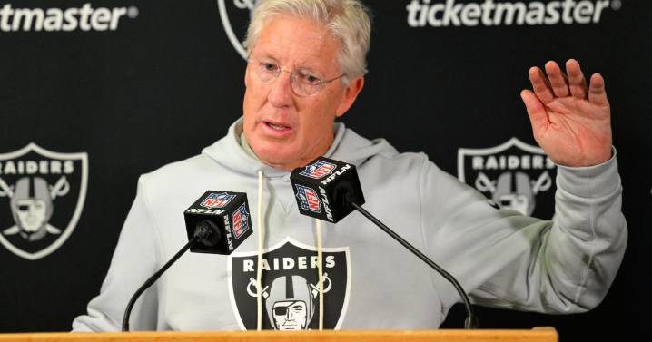 Once known as 'Patriots West,' Raiders becoming 'Seattle South' as they hope for second